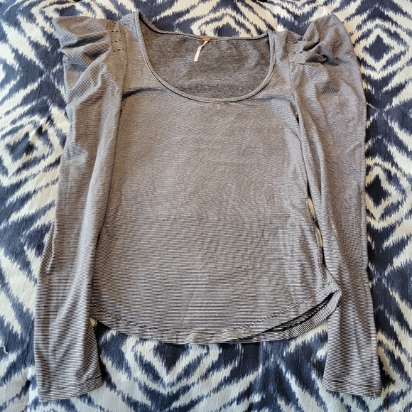 Free People Black & White Micro Stripe Puff Sleeve Top Sz S - Picture 4 of 7